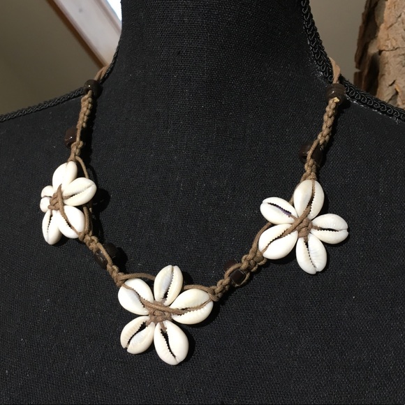 BOGO SALE! Cowrie Shell & Beaded Macrame Necklace - Picture 2 of 4